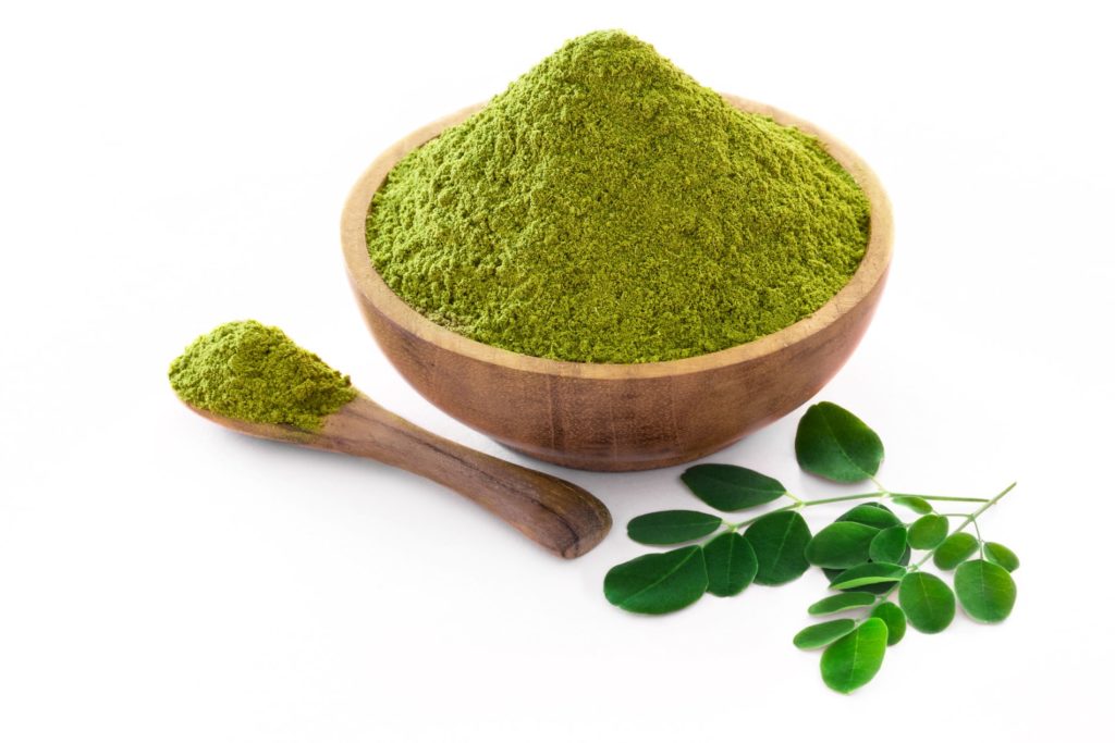 Moringa tea is an herbal tea safe for people sensitive to histamine
