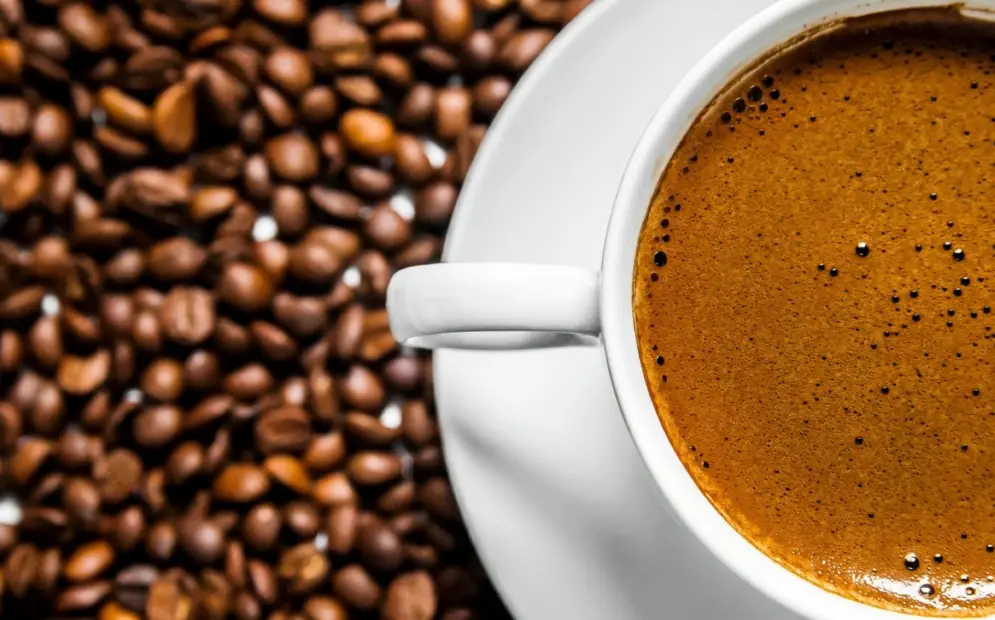 Some people with histamine intolerance tolerate small amounts of coffee