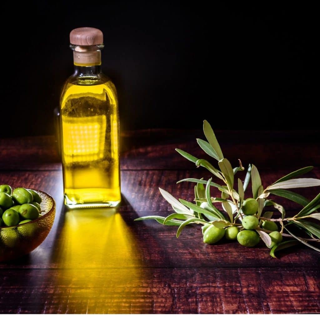 Olive oil and macadamia nuts are rich in monounsaturated fat