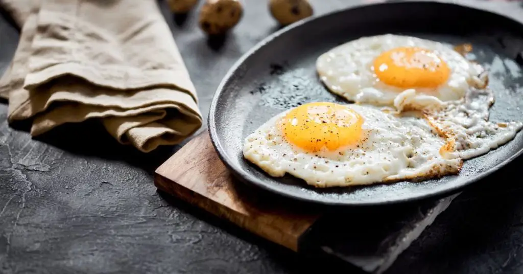 cook eggs well to reduce histamine-producing bacteria