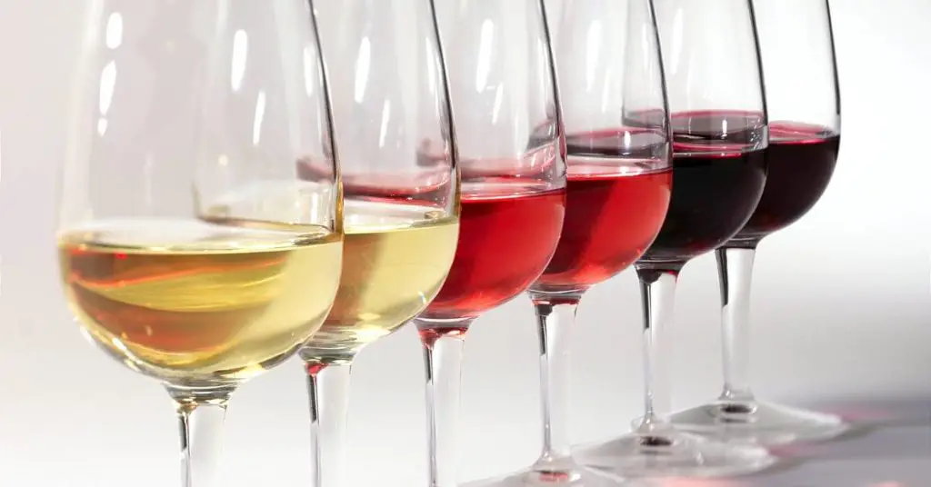 wine triggers histamine intolerance symptoms