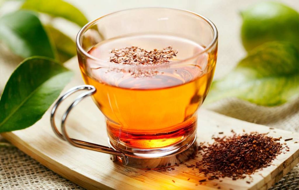 rooibos tea has antioxidant and antihistamine benefits